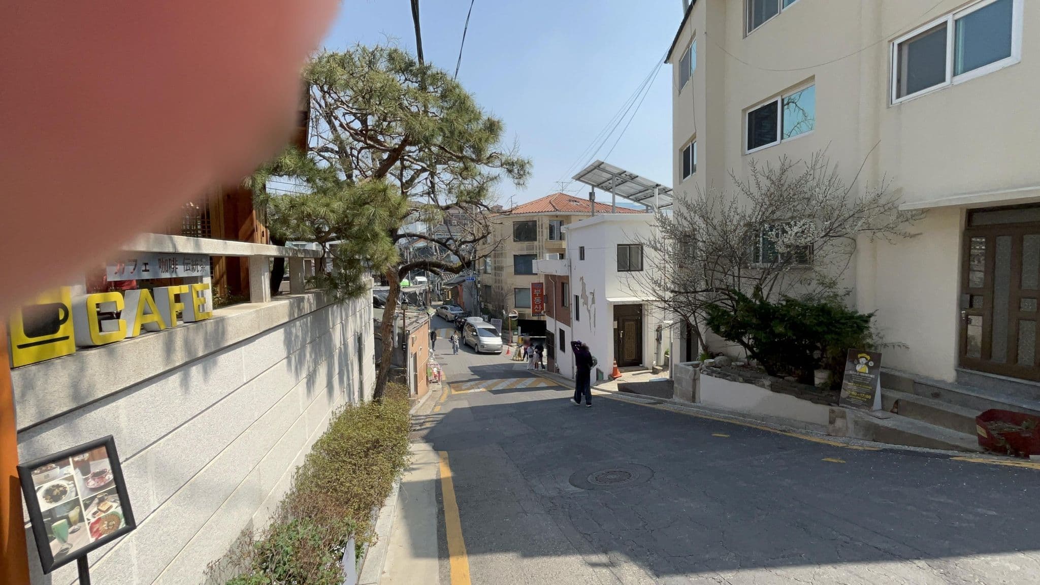 Street view near Hanok Guesthouse 202, Seoul — © ruslan_fat (CC BY-SA · Mapillary)