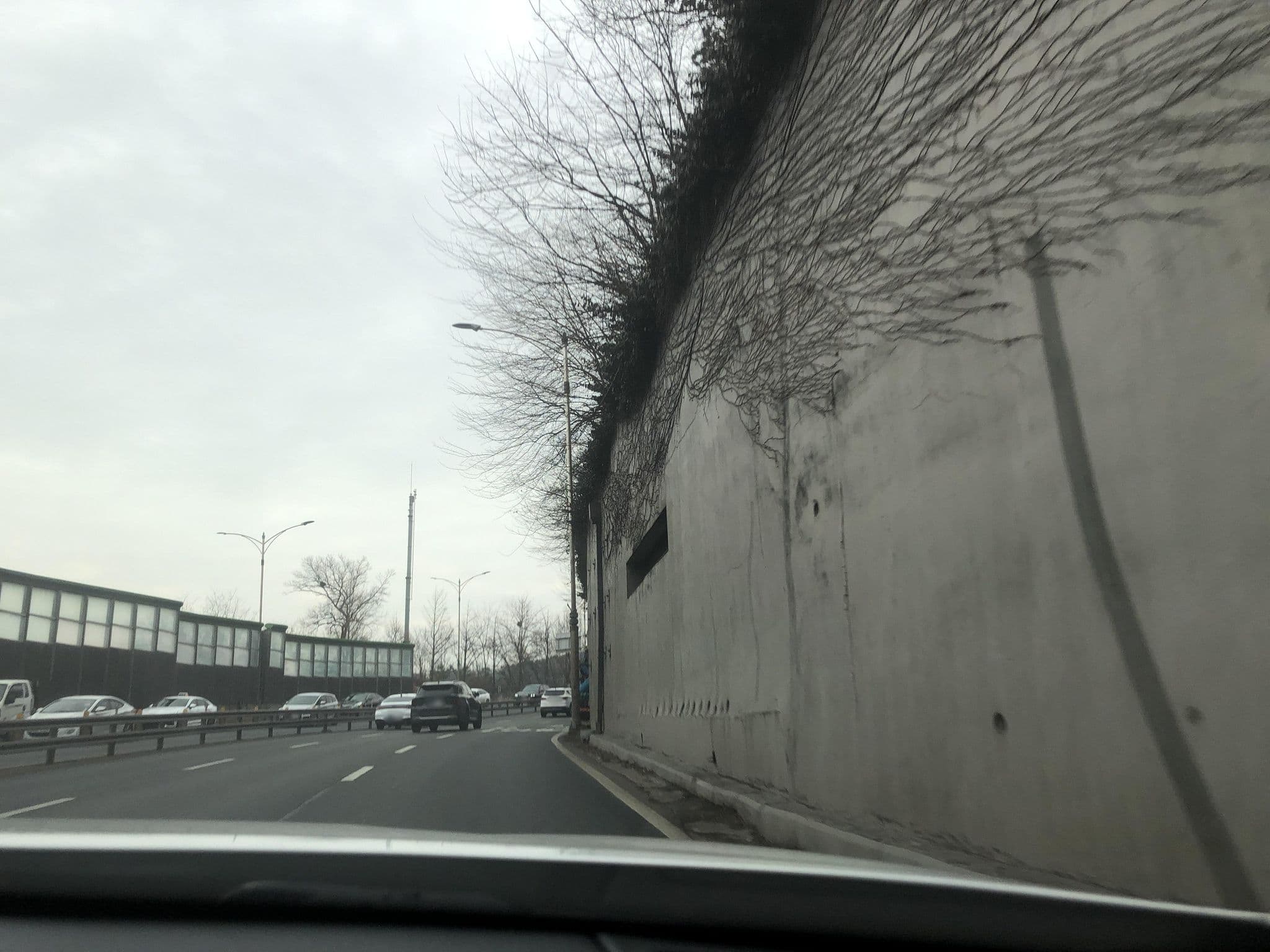 Street view near Oriens hotel and residences, Seoul — © hcyen (CC BY-SA · Mapillary)