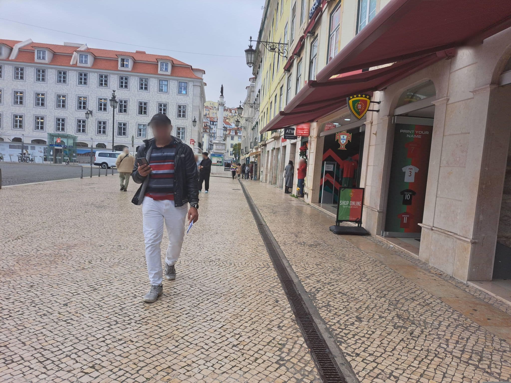 Street view near Visionaire Apartments, Baixa — © beer119 (CC BY-SA · Mapillary)