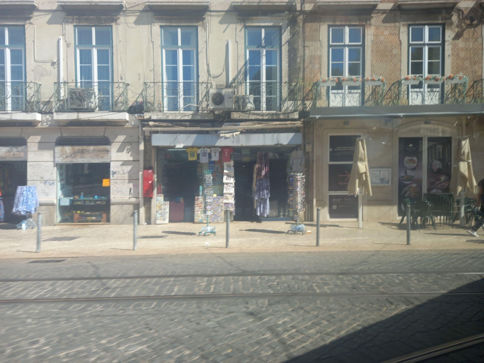 Street view near Corpo Santo Lisbon Historical Hotel, Bairro Alto — © danielagos12 (CC BY-SA · Mapillary)