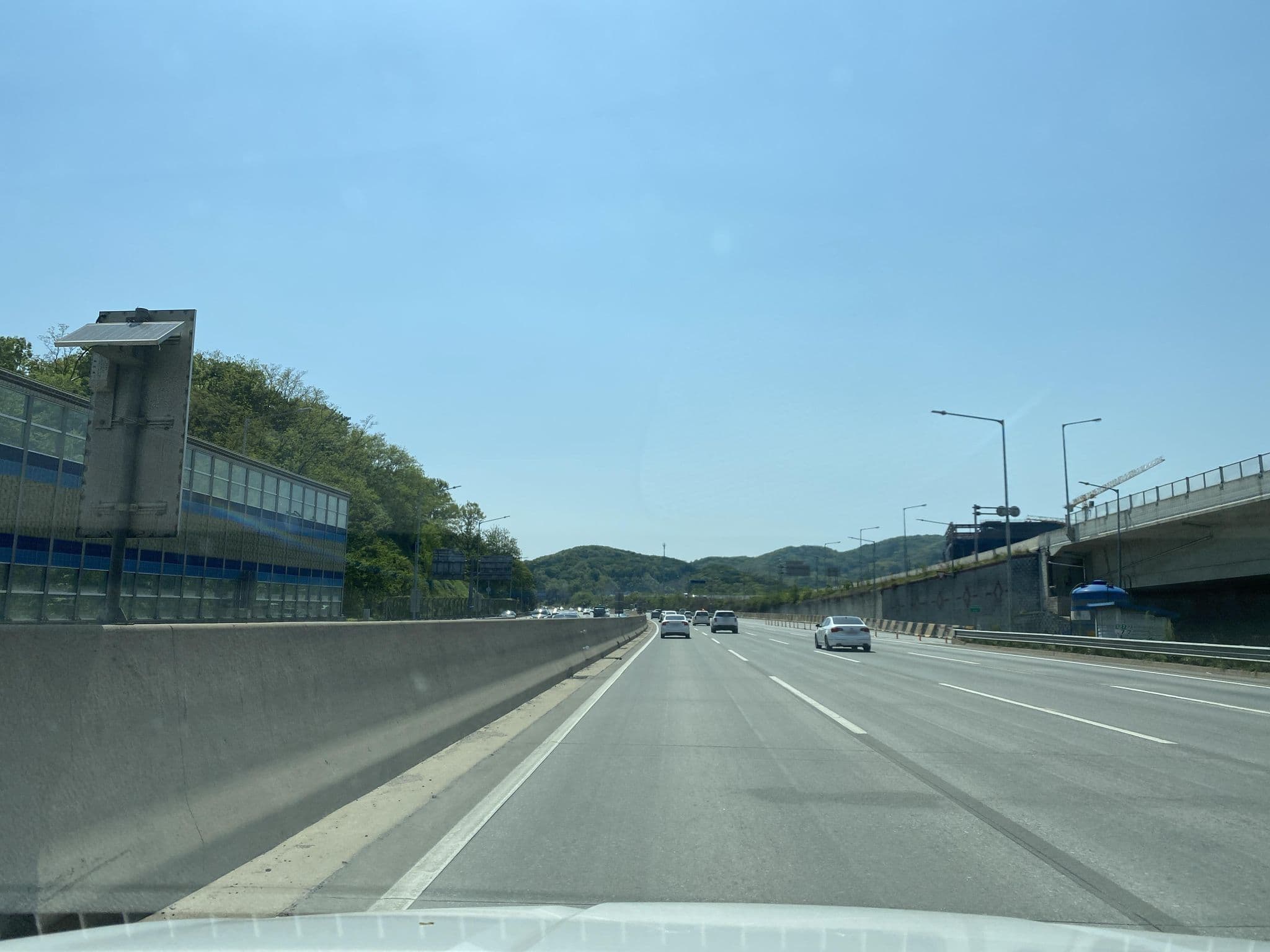 Street view near 커피명인이사는곳이심 ;0), Seongnam-si — © eneerhut (CC BY-SA · Mapillary)