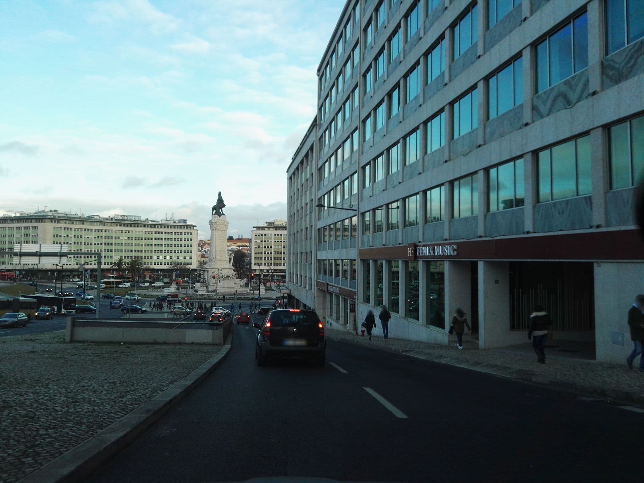 Street view near FH Fenix Music, Lisbon — © filipegraciosa (CC BY-SA · Mapillary)