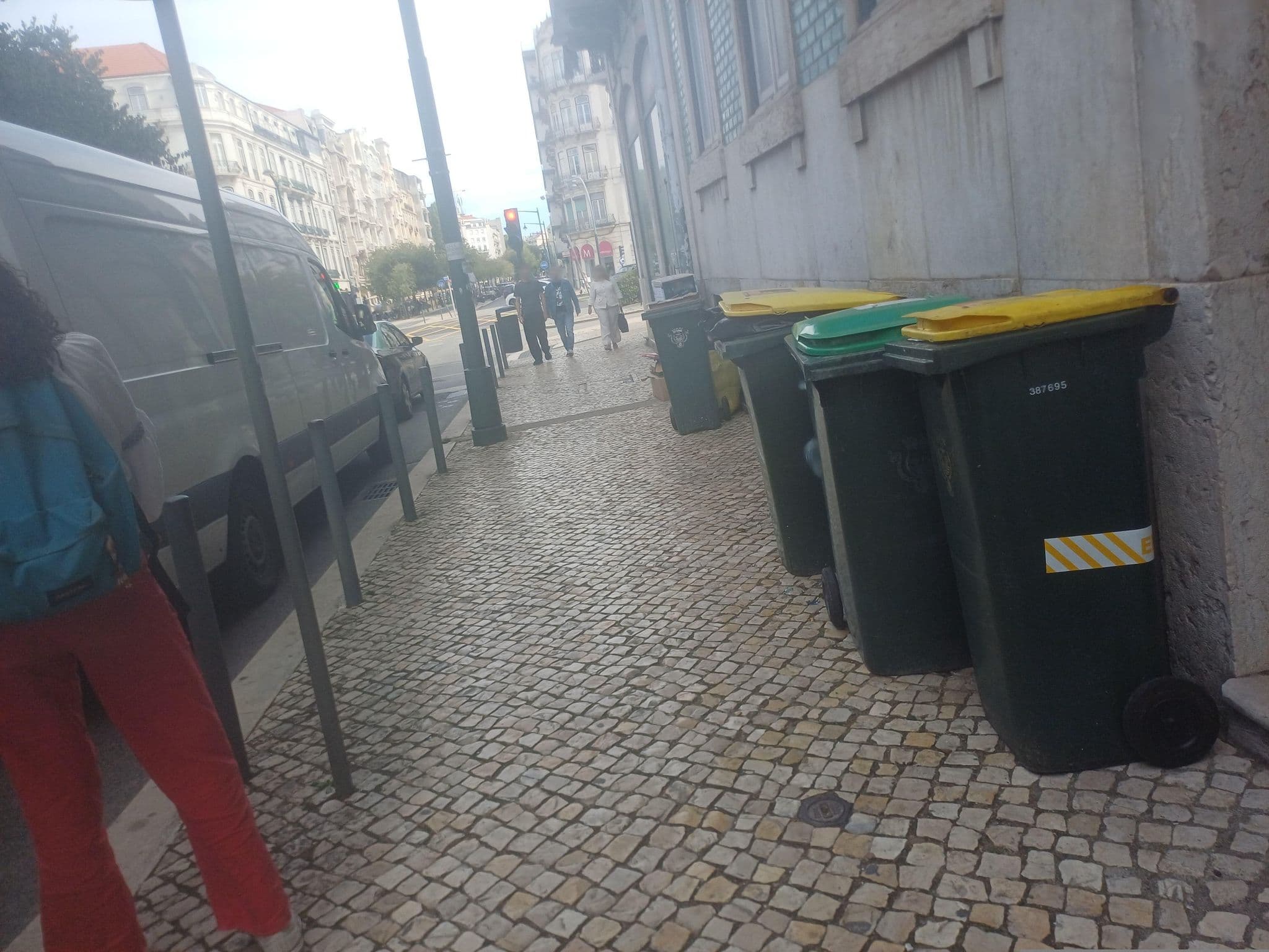 Street view near Hotel White Lisboa, São Sebastião da Pedreira — © beer119 (CC BY-SA · Mapillary)