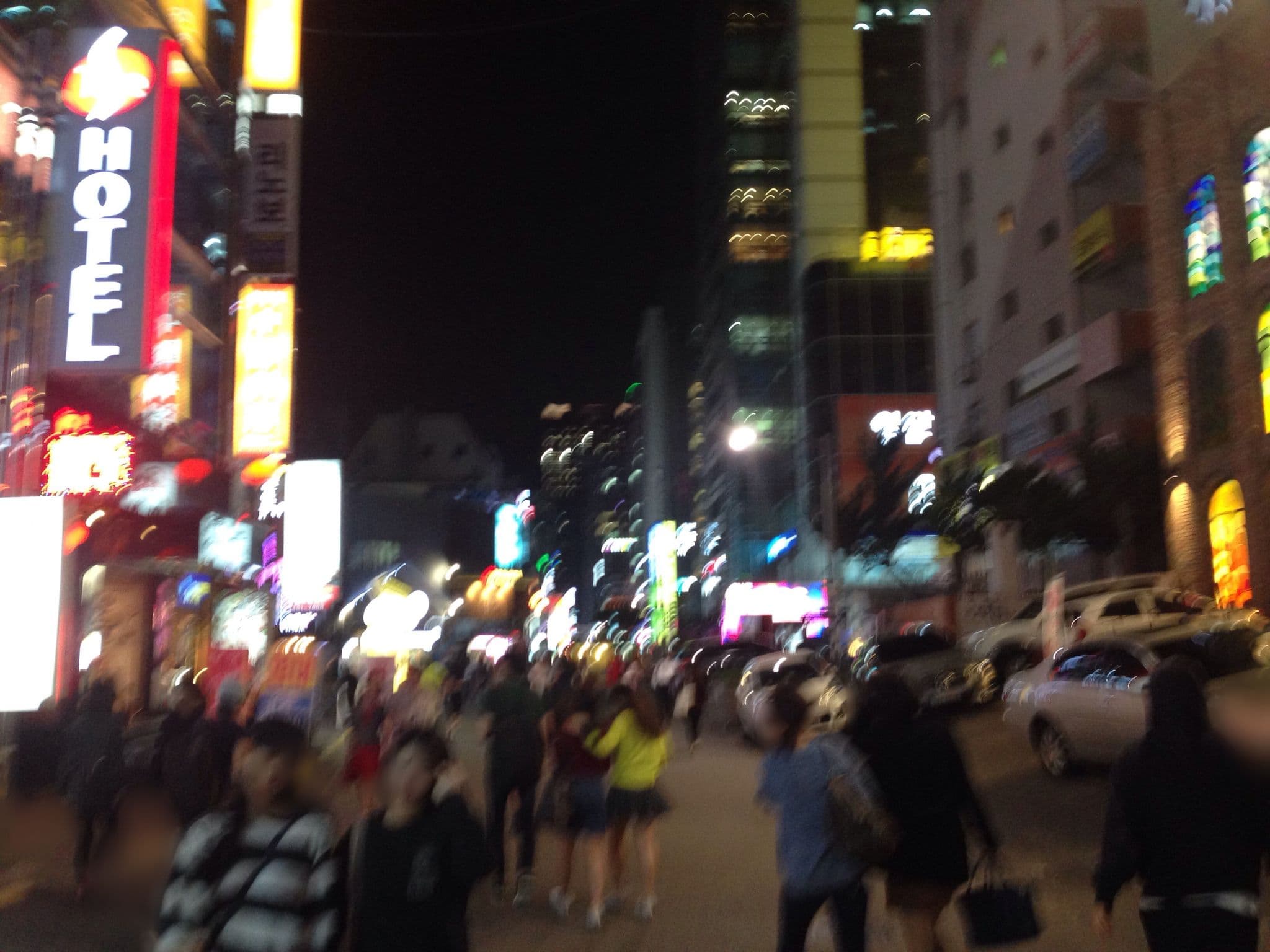Street view near The S Hotel, Yongsan-dong — © tosseto (CC BY-SA · Mapillary)