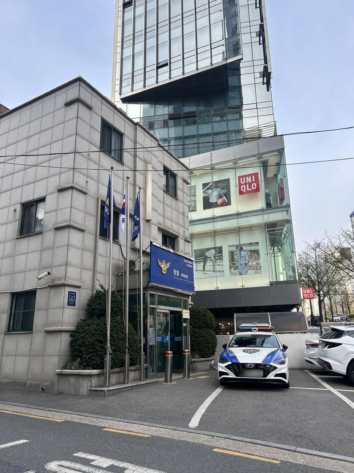 Street view near 영동호텔 (Young Dong Hotel), Yongsan-dong — © ruslan_fat (CC BY-SA · Mapillary)