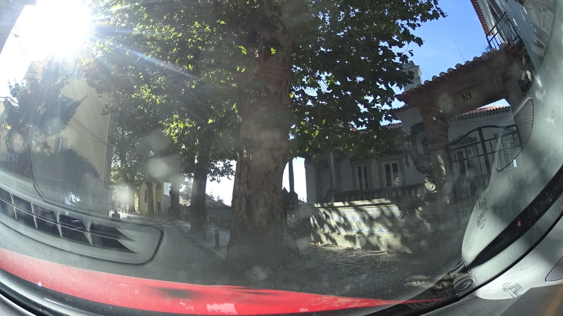 Street view near Cinco, Sintra — © sashazykov (CC BY-SA · Mapillary)