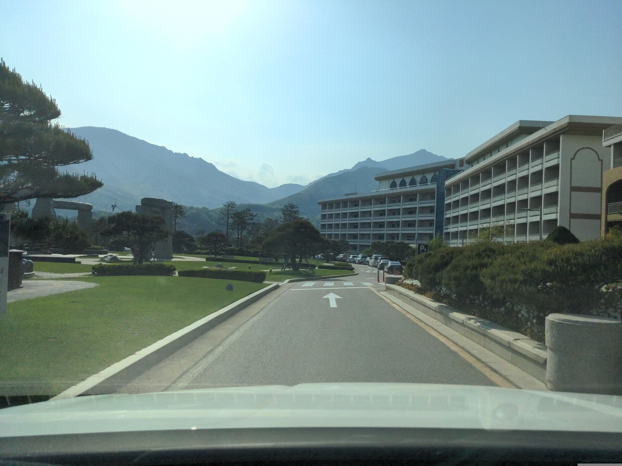 Street view near 대 명 리 소 트, Sokcho — © eneerhut (CC BY-SA · Mapillary)