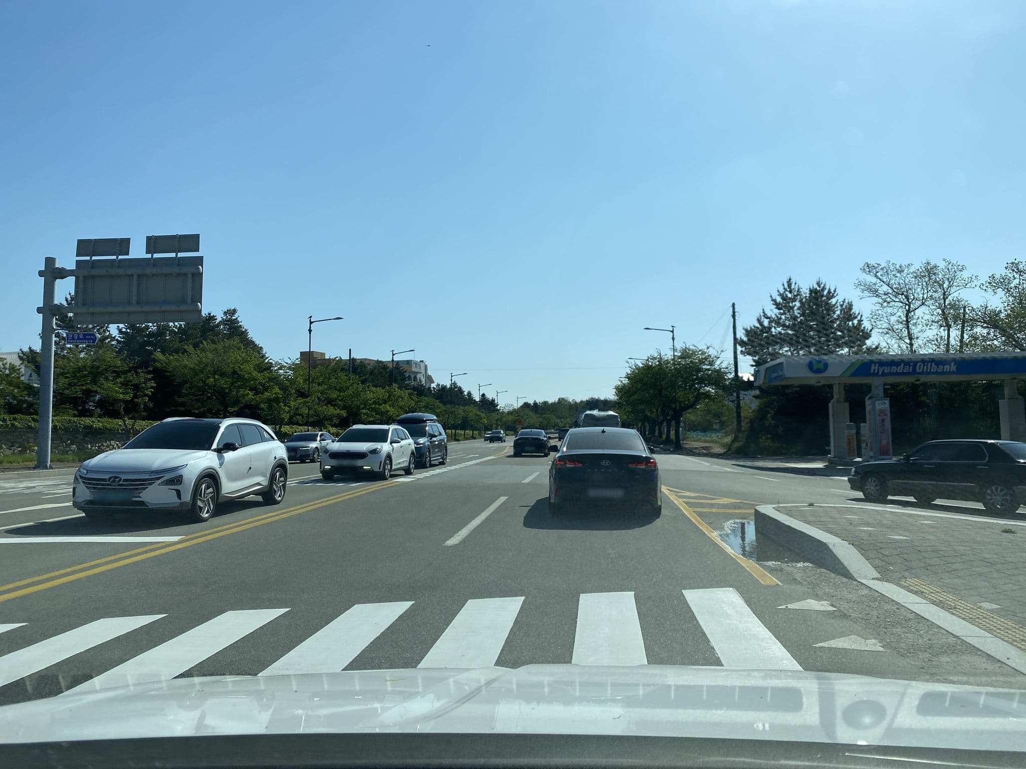 Street view near 현대수리조트, Sokcho — © eneerhut (CC BY-SA · Mapillary)