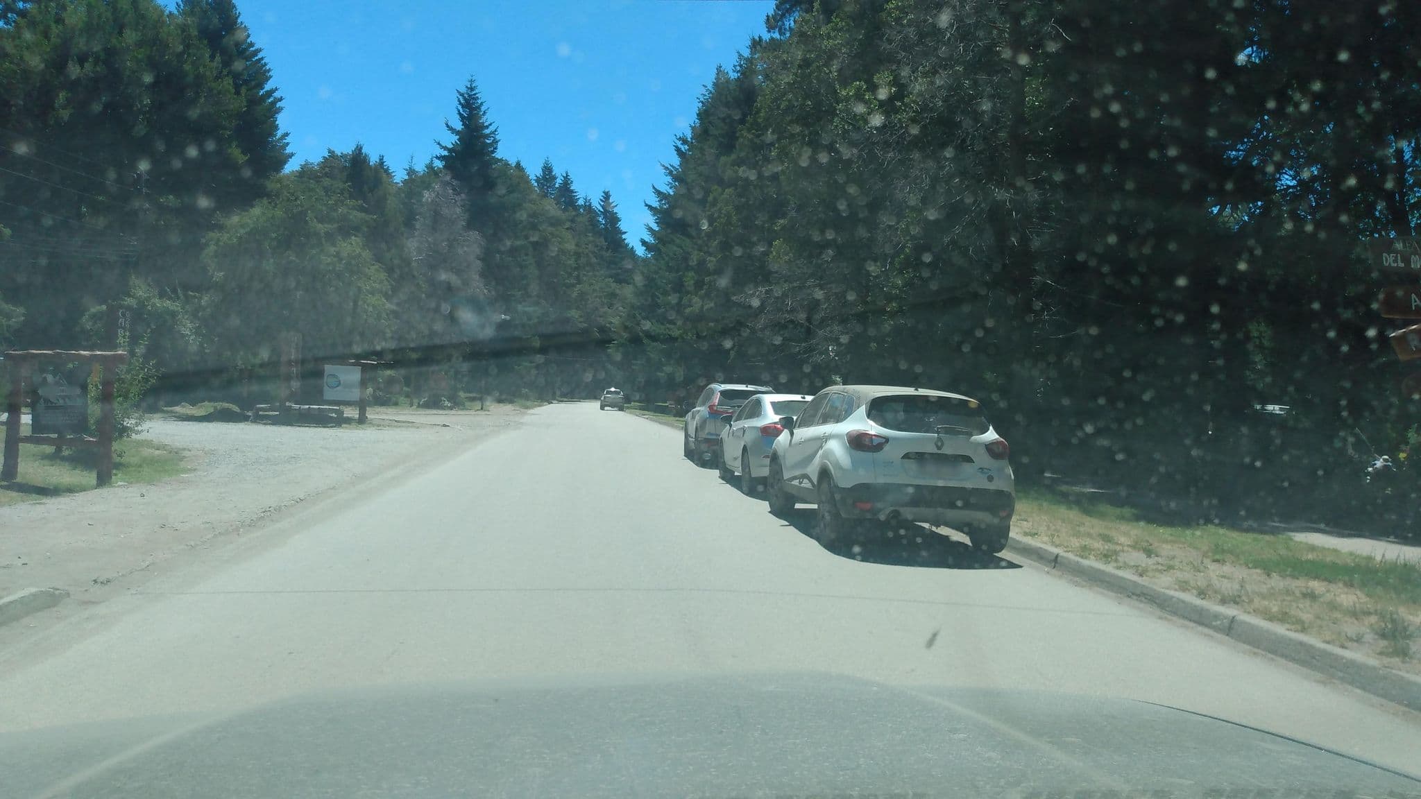 Street view near Complejo Aiken, Villa La Angostura