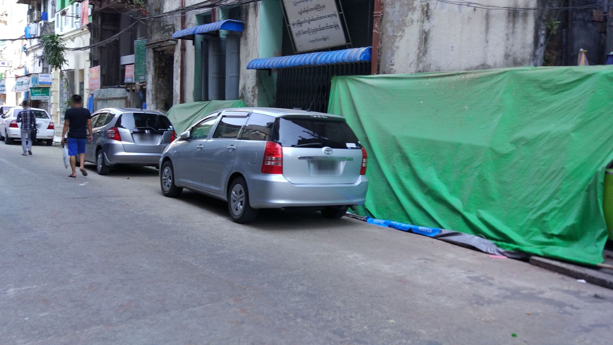Street view near Ang Tha Paya Hotel, Botataung — © sanjayarya (CC BY-SA · Mapillary)