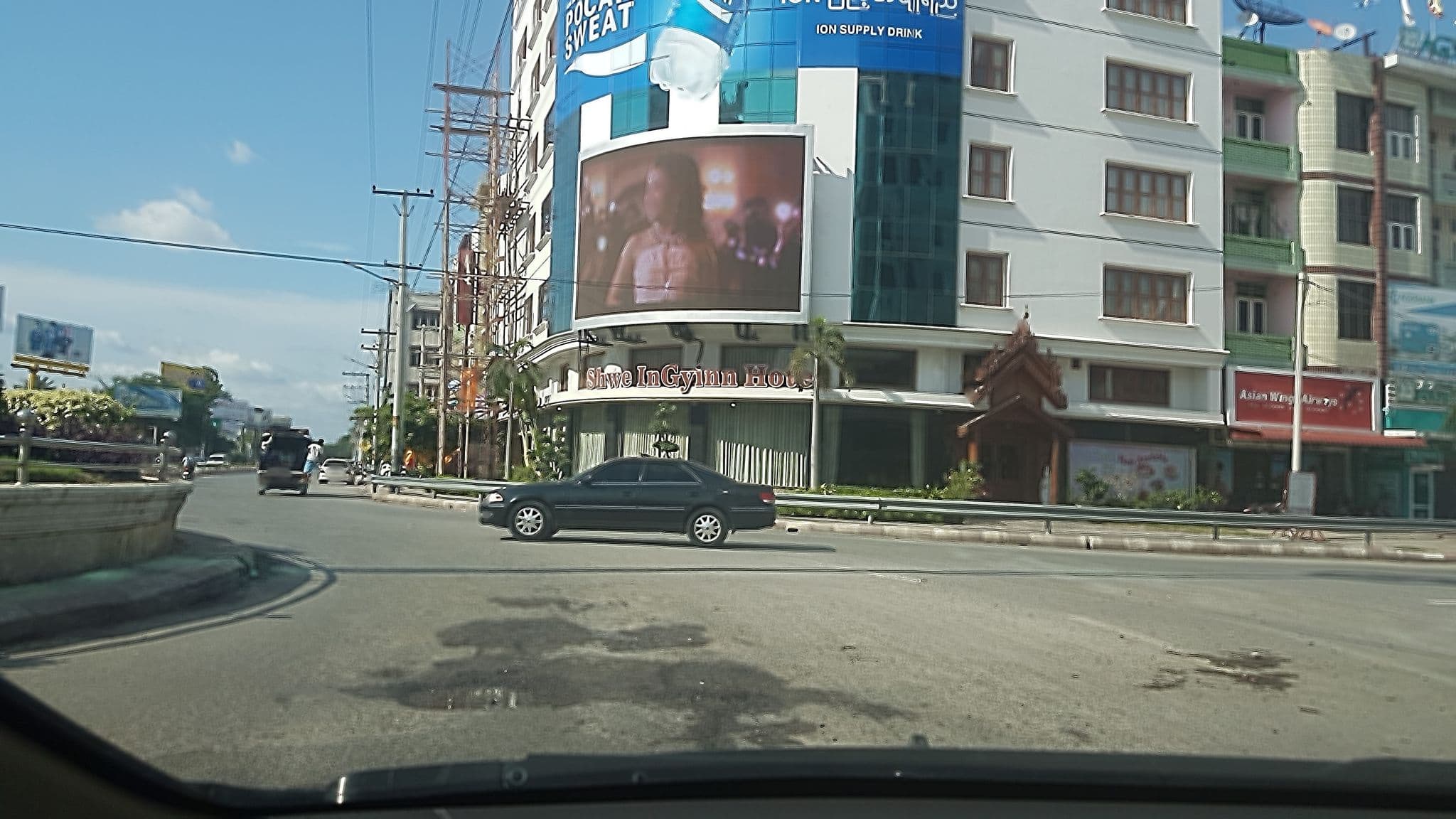 Street view near Popa Hotel, Mandalay — © aungphone (CC BY-SA · Mapillary)