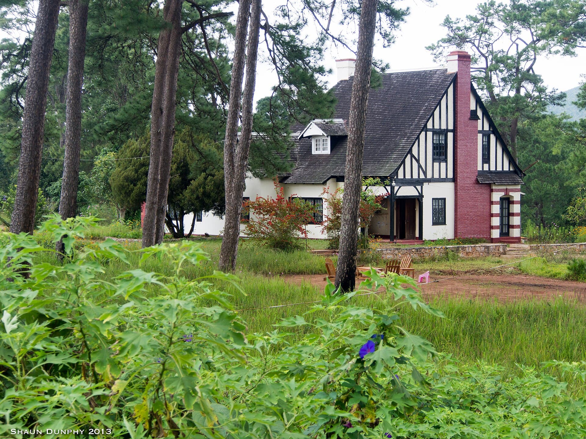 Amara Mountain Resort (via Wikimedia Commons, CC BY-SA 2.0)