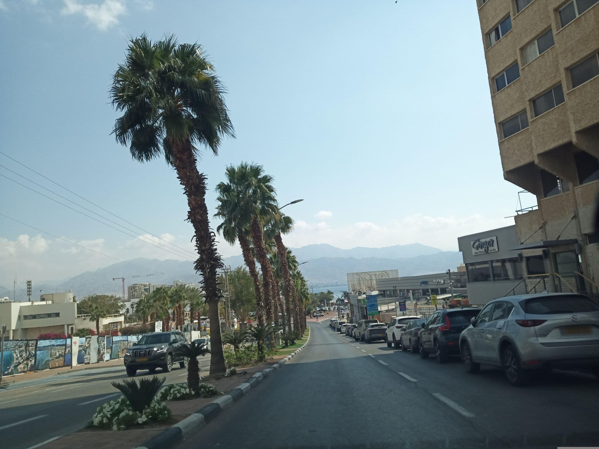 Street view near megic palace hotel, Eilat — © jordil (CC BY-SA · Mapillary)