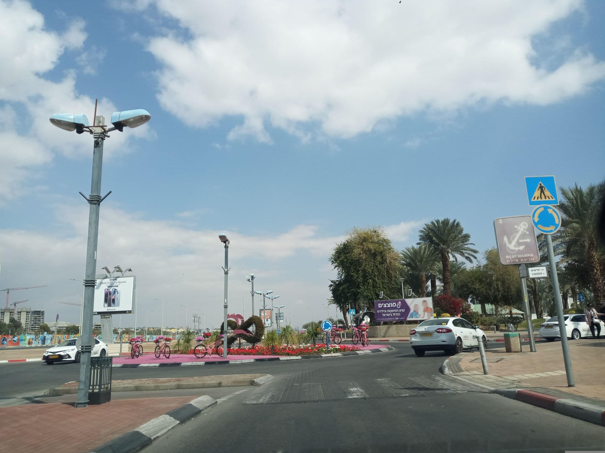 Street view near Rich Royal Suites, Eilat — © jordil (CC BY-SA · Mapillary)