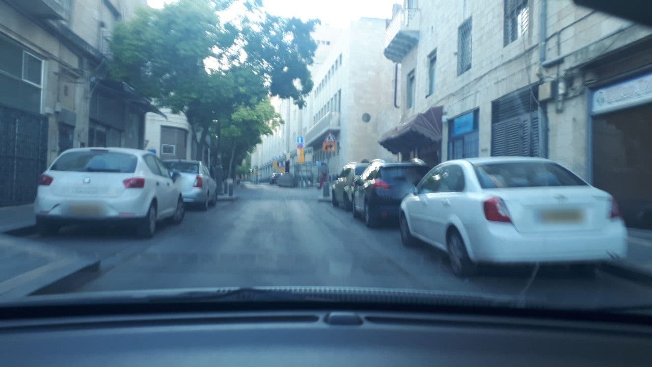 Street view near De Cardo Hotel, West Jerusalem — © woodybz (CC BY-SA · Mapillary)