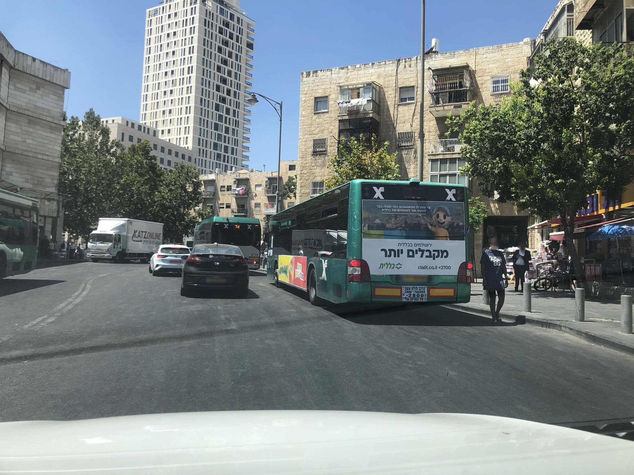 Street view near Abraham Hostel (אברהם הוסטל), West Jerusalem — © tapil (CC BY-SA · Mapillary)