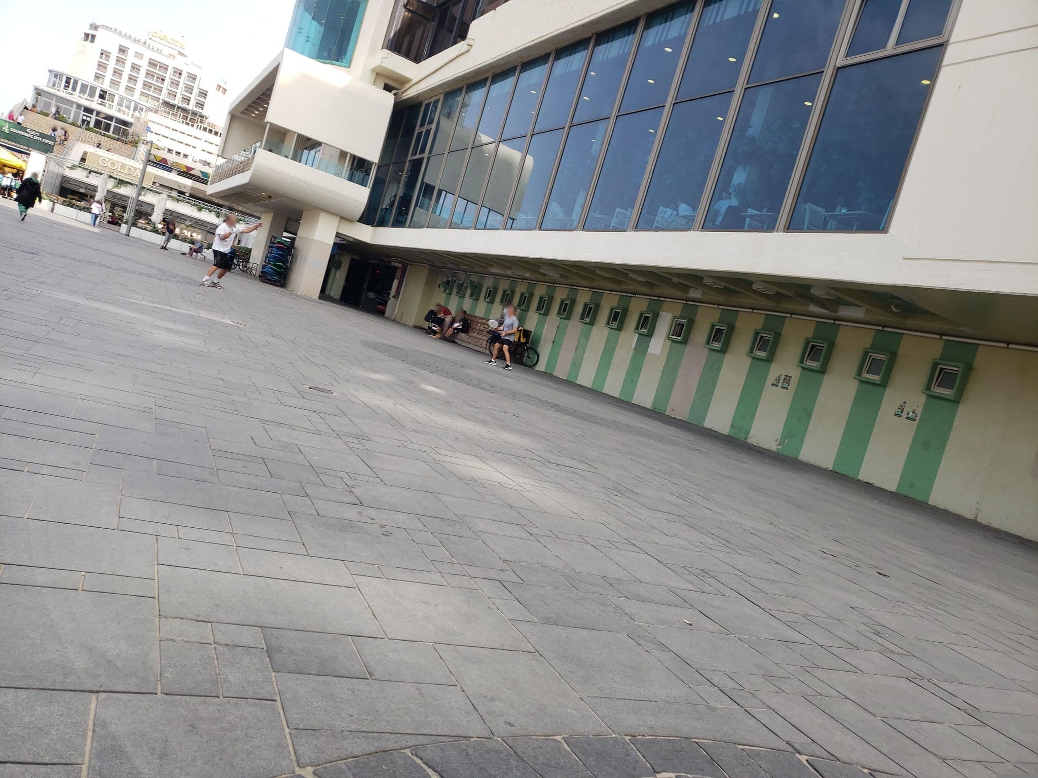 Street view near Room 818, Tel Aviv — © mapfool (CC BY-SA · Mapillary)