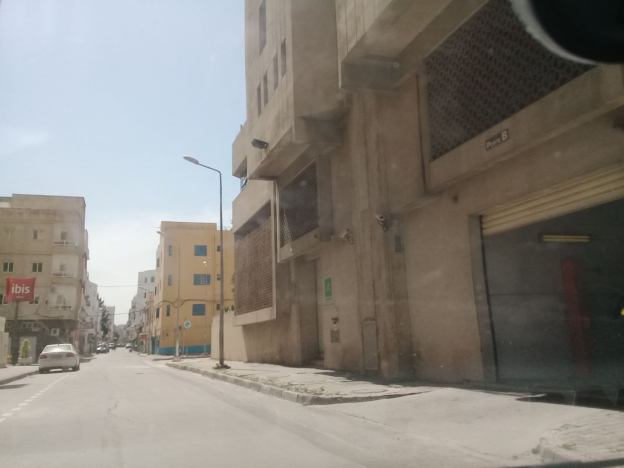 Street view near Accor Hotels, Tunis — © graphicom (CC BY-SA · Mapillary)