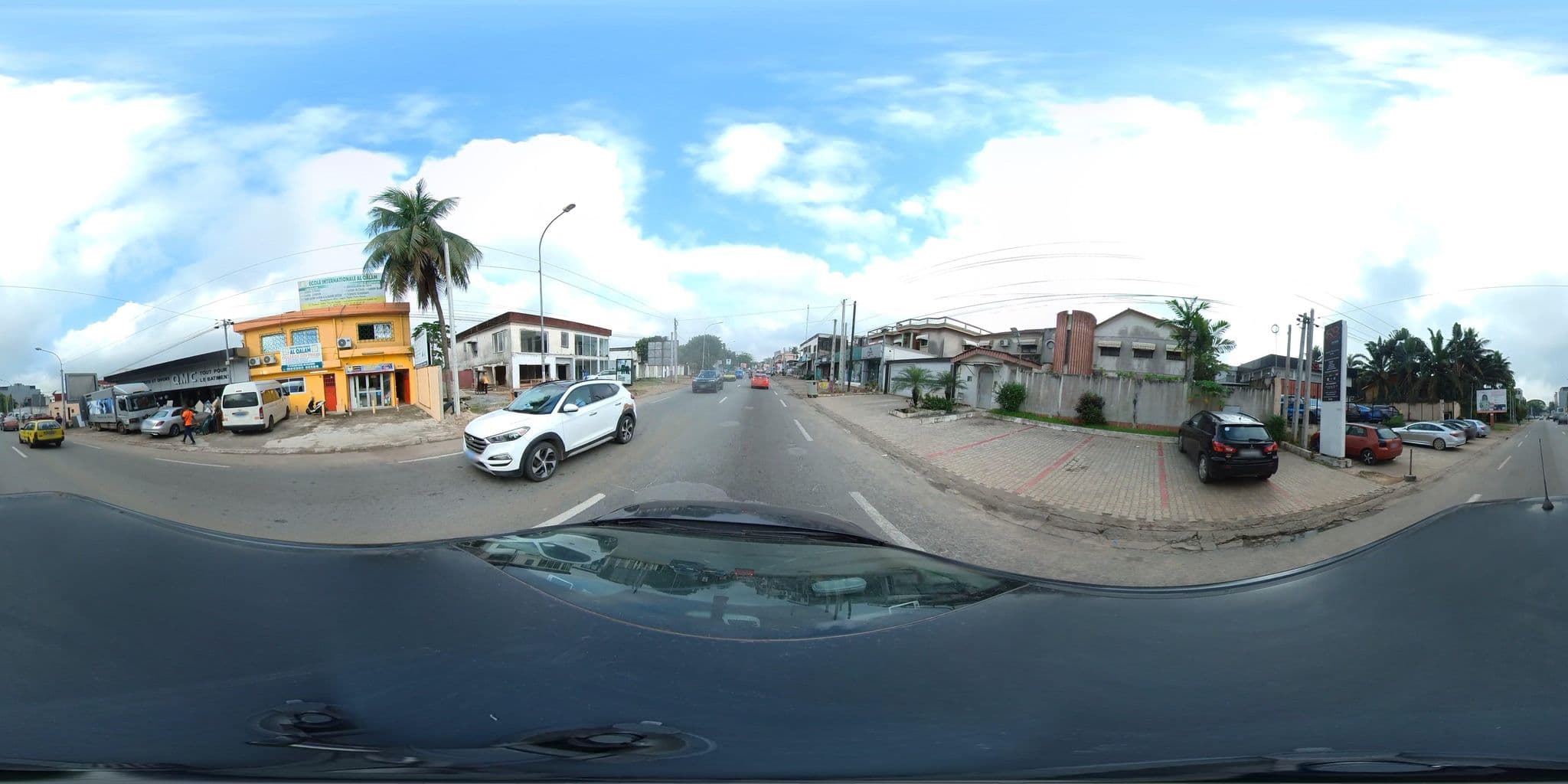 Street view near Hotel des Jardins, Abidjan — © yangcedrick (CC BY-SA · Mapillary)
