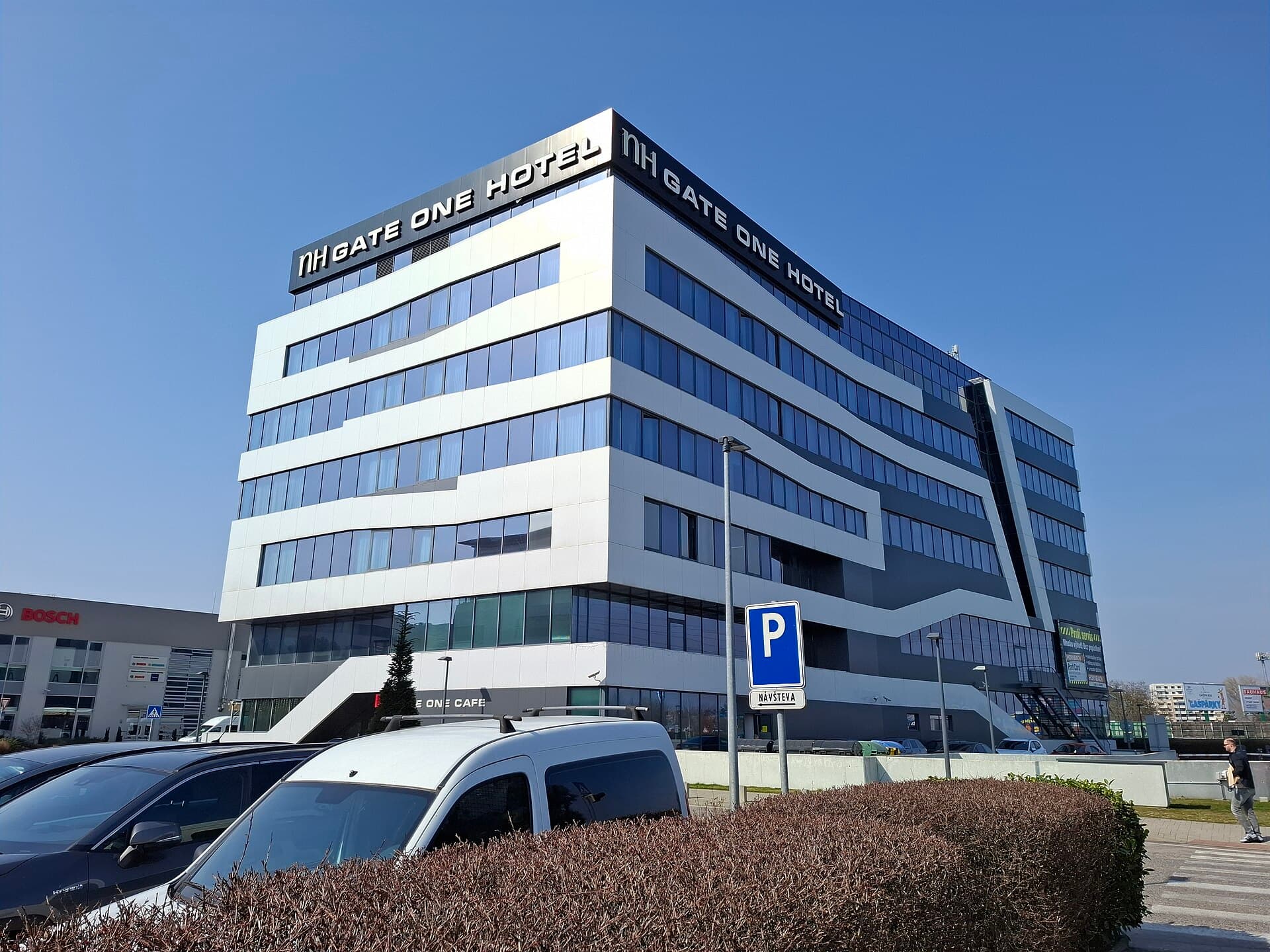 Hotel NH Bratislava Gate One (via Wikimedia Commons, CC BY-SA 4.0)