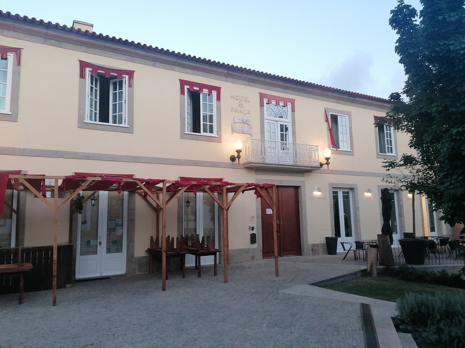 Hostel da Praça (via Wikimedia Commons, CC BY-SA 4.0)