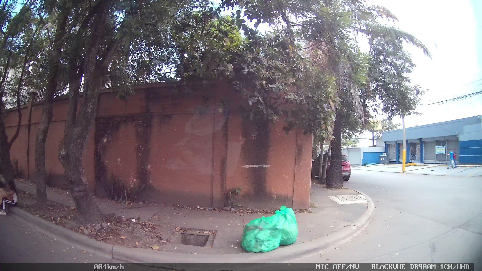 Street view near Hotel Plaza Alicante, San Pedro Sula — © kaart_4 (CC BY-SA · Mapillary)