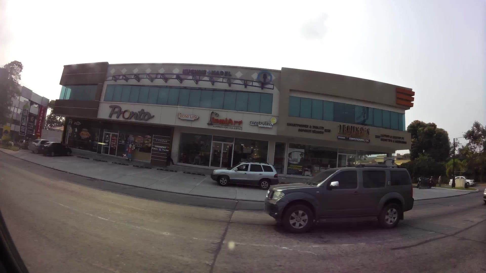 Street view near Hotel Casa Monte Sinai, San Pedro Sula — © kaartcam (CC BY-SA · Mapillary)