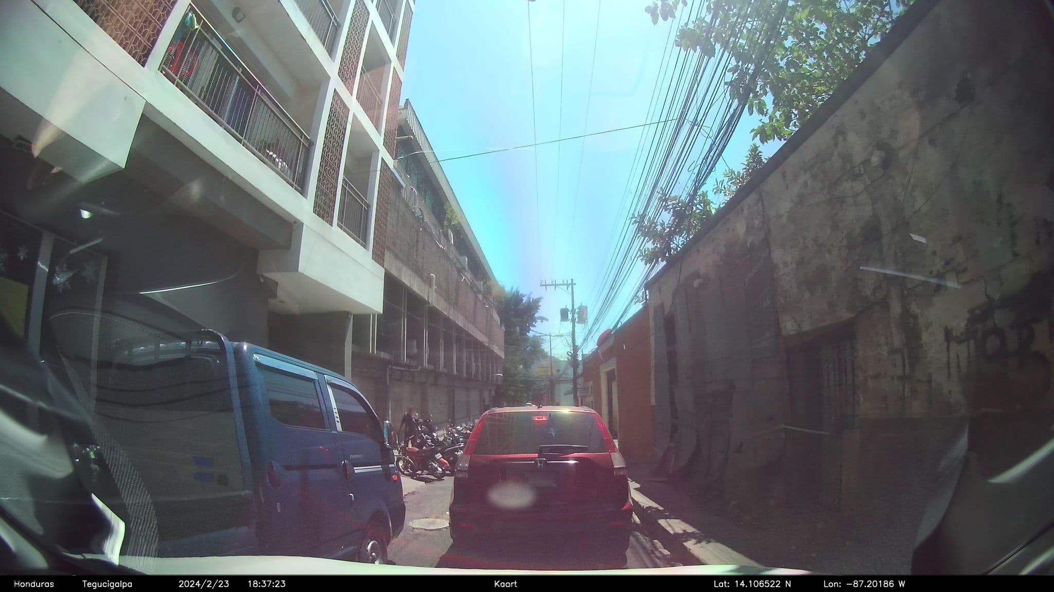 Street view near Motel Black Moon, Tegucigalpa — © kaart_3 (CC BY-SA · Mapillary)