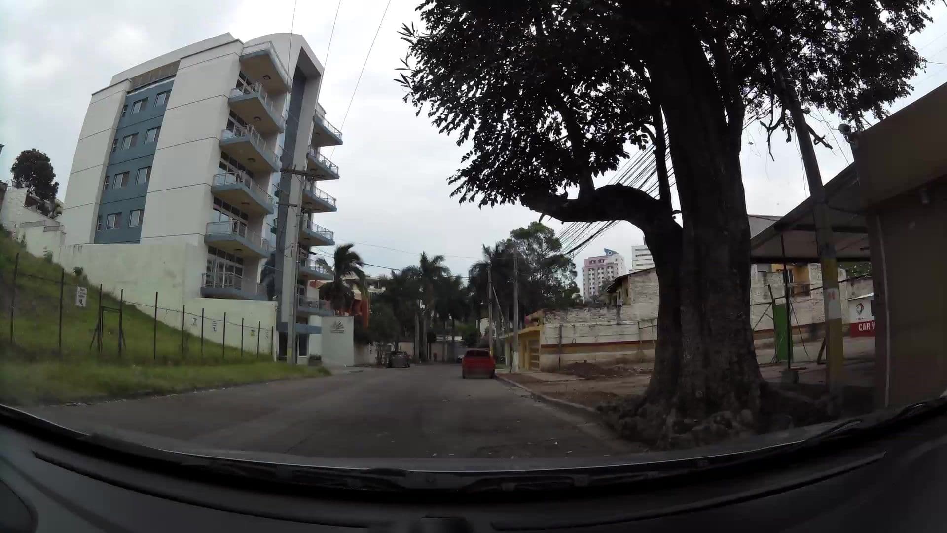 Street view near Hotel Otoch Balam, Tegucigalpa — © kaartcam (CC BY-SA · Mapillary)