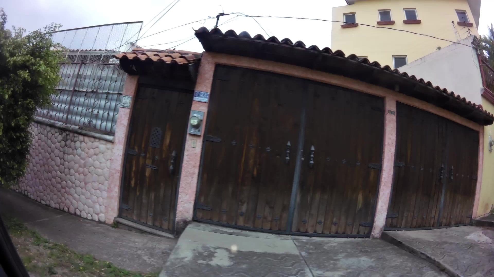 Street view near Condominios Trinidad, Tegucigalpa — © kaartcam (CC BY-SA · Mapillary)
