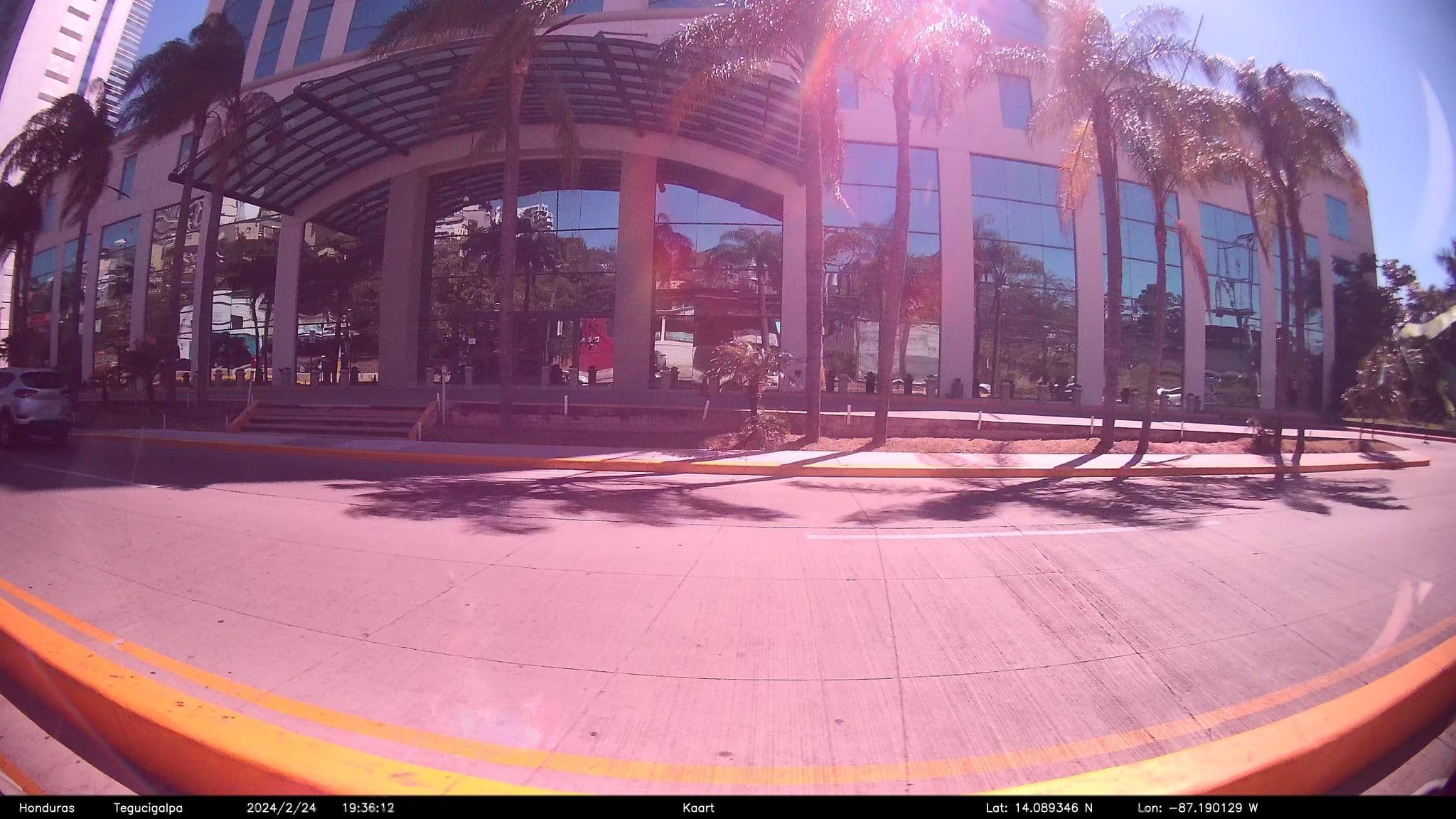 Street view near Hotel Marriott, Tegucigalpa — © kaart_4 (CC BY-SA · Mapillary)