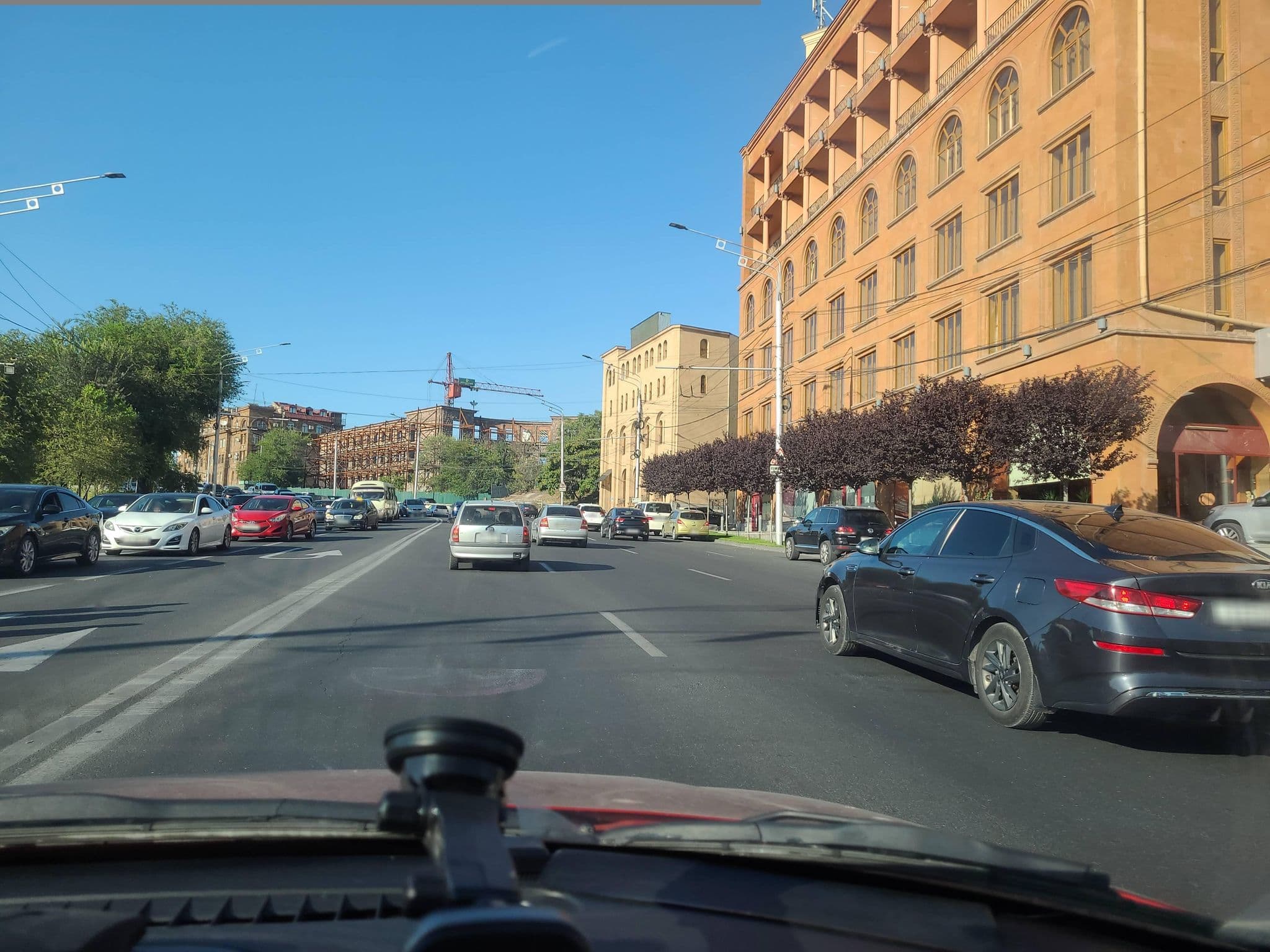 Street view near Metropol Hotel Yerevan, Yerevan — © noktoborus (CC BY-SA · Mapillary)