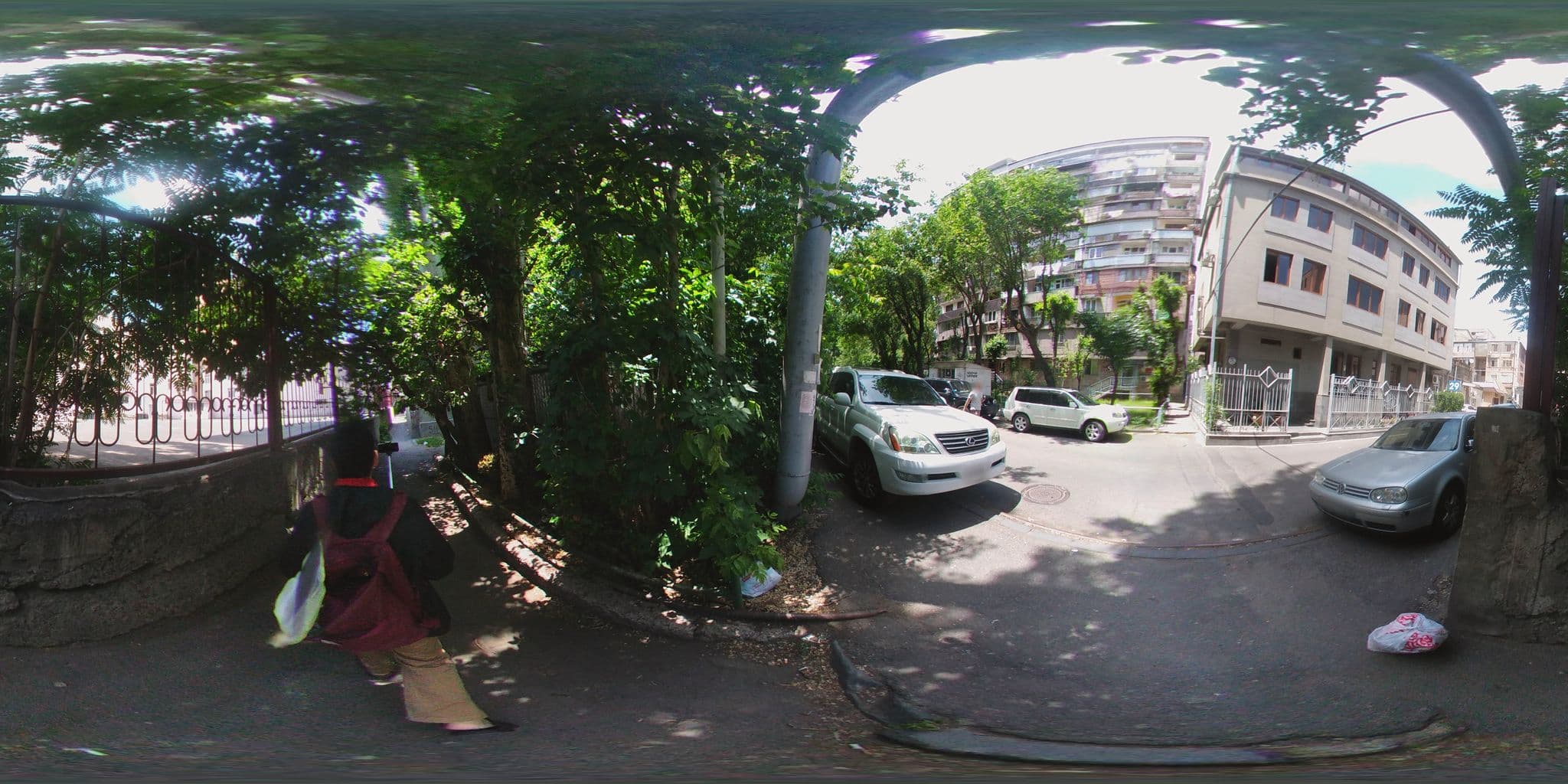 Street view near Room 304❤️, Yerevan — © shangkuanlc (CC BY-SA · Mapillary)