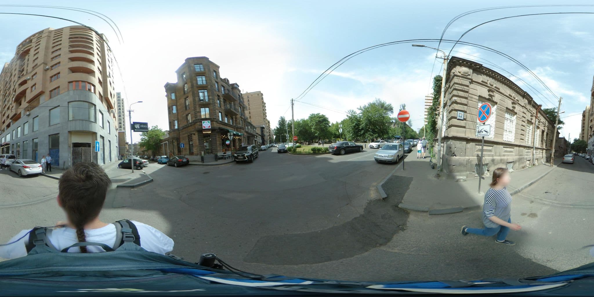 Street view near room 5, Kentron — © vlivyur (CC BY-SA · Mapillary)
