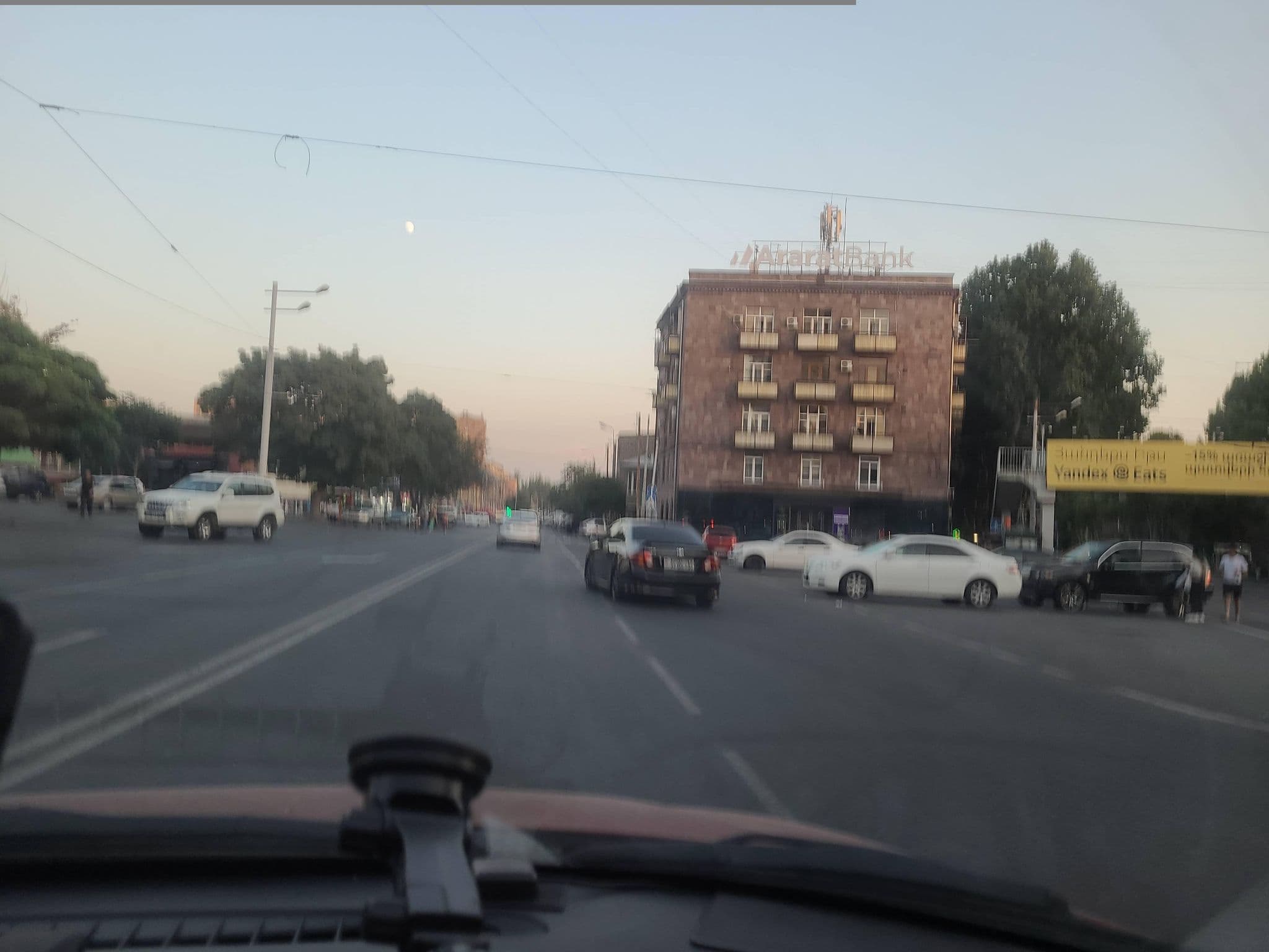 Street view near Hotel Nairi, Yerevan — © noktoborus (CC BY-SA · Mapillary)