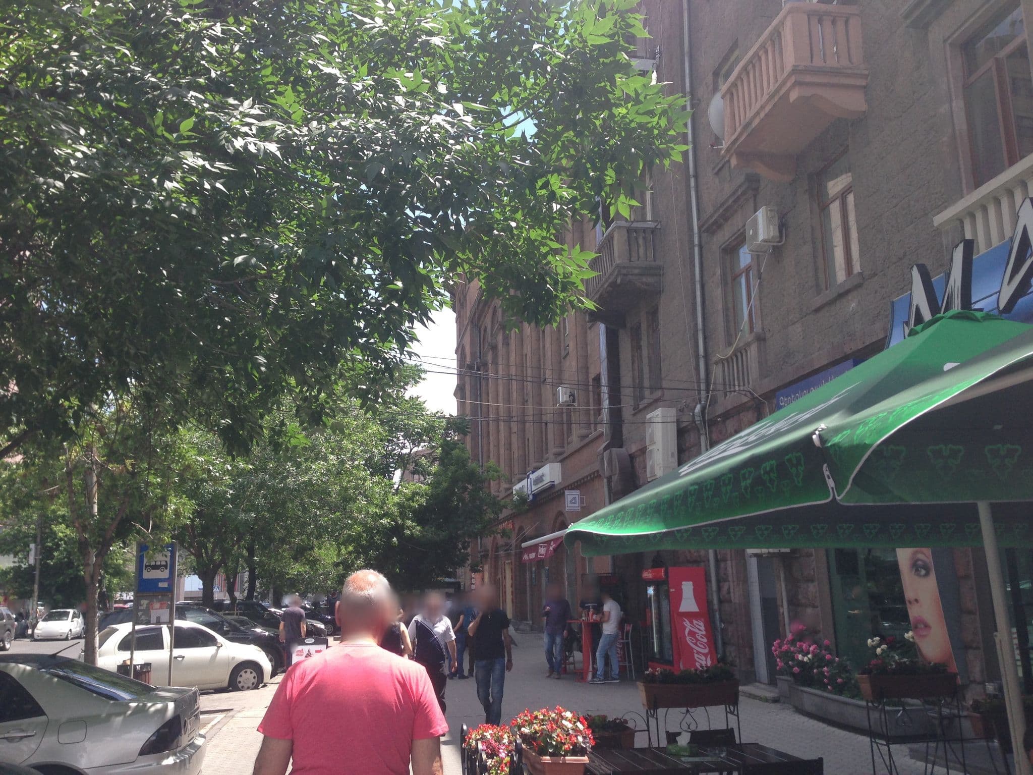 Street view near Rafael's House, Yerevan — © shangkuanlc (CC BY-SA · Mapillary)