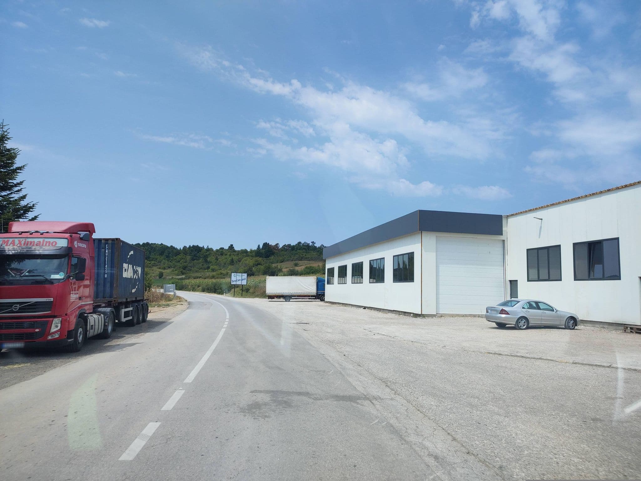 Street view near zlotnyi zamok, Niš — © smajser1 (CC BY-SA · Mapillary)