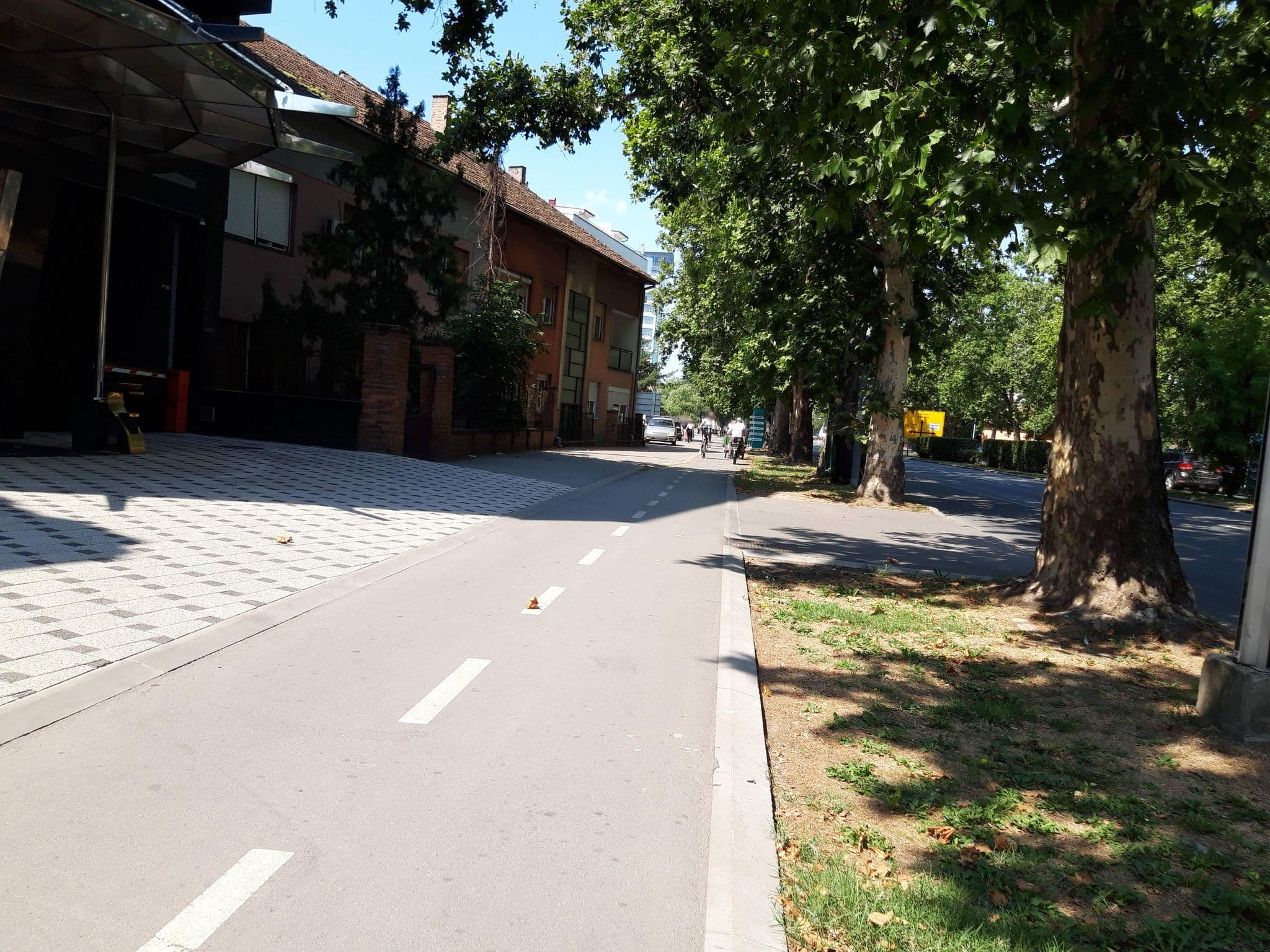 Street view near Best Western Prezident *****, Novi Sad — © fivewho (CC BY-SA · Mapillary)