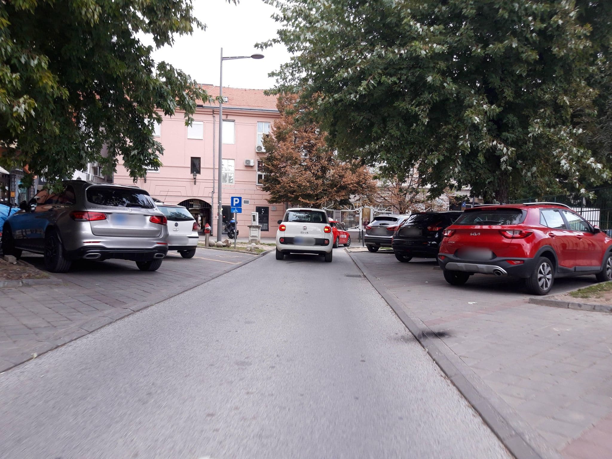 Street view near Stan na Dan Novi Sad, Novi Sad — © fivewho (CC BY-SA · Mapillary)