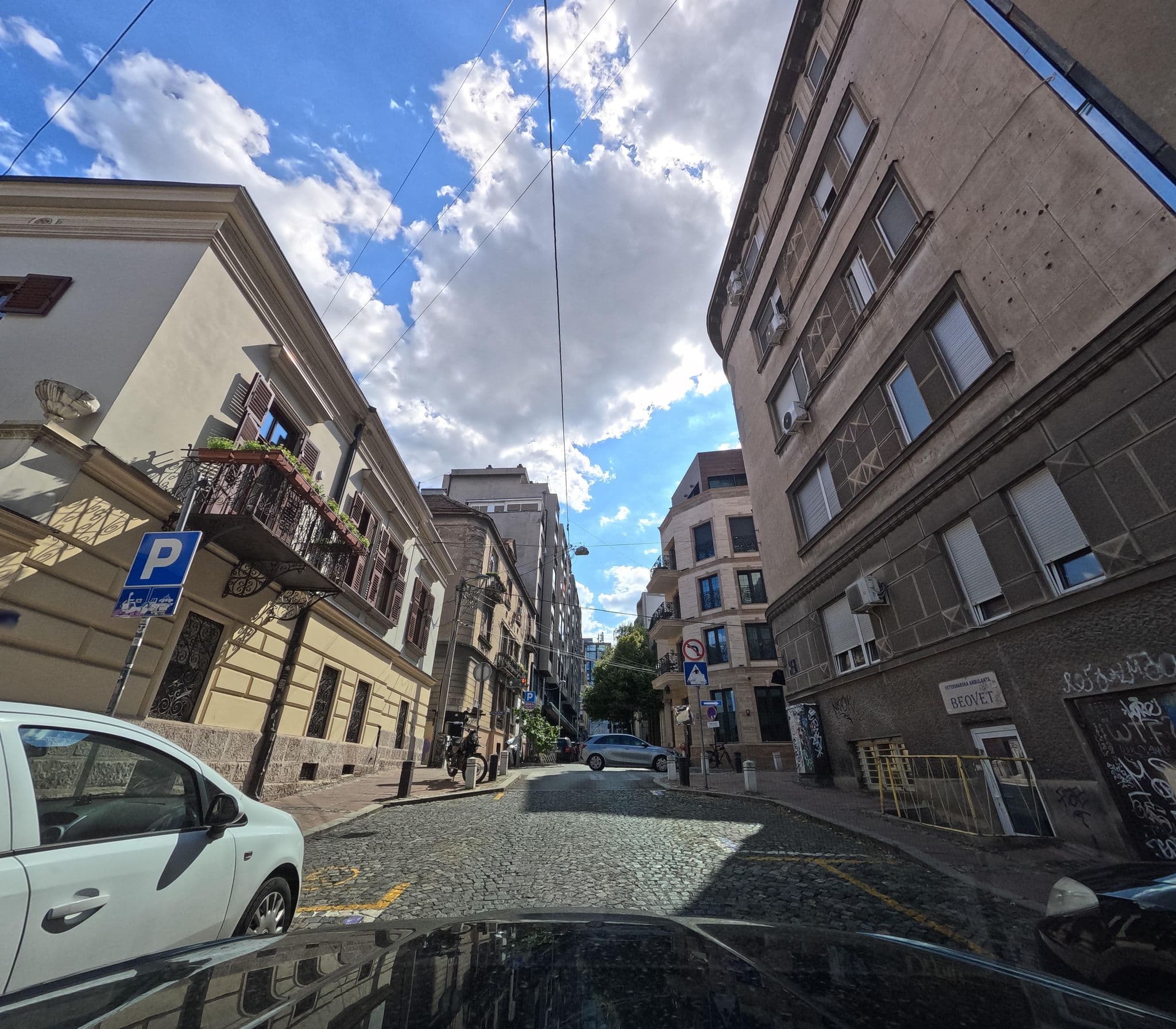 Street view near Yellowbed Hostel, Belgrade — © Cakalovski (CC BY-SA · Mapillary)