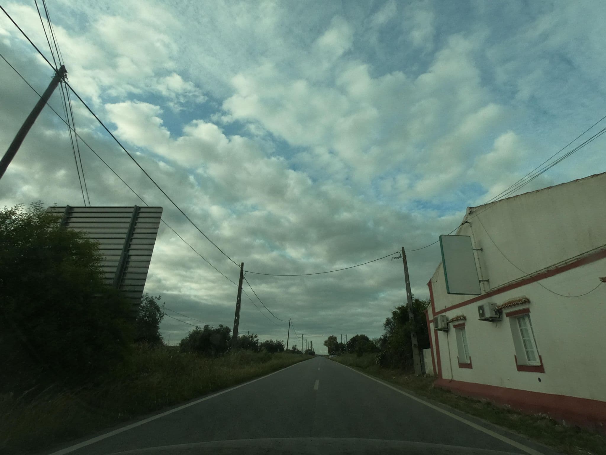 Street view near Terras de Monsaraz, Reguengos de Monsaraz — © filohipo (CC BY-SA · Mapillary)