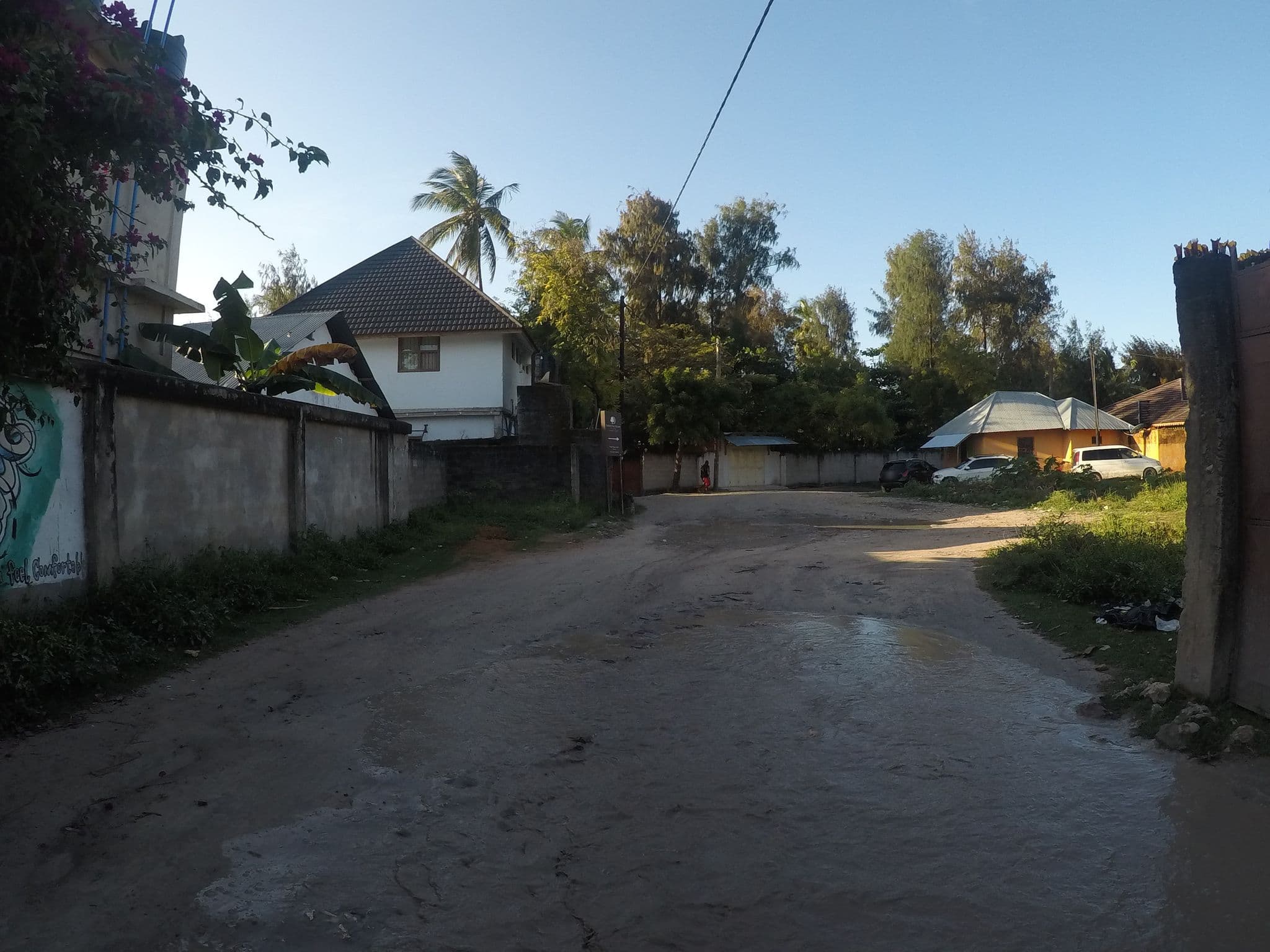 Street view near Jambo Brothers Beach Bungalows, Nungwi — © eneerhut (CC BY-SA · Mapillary)