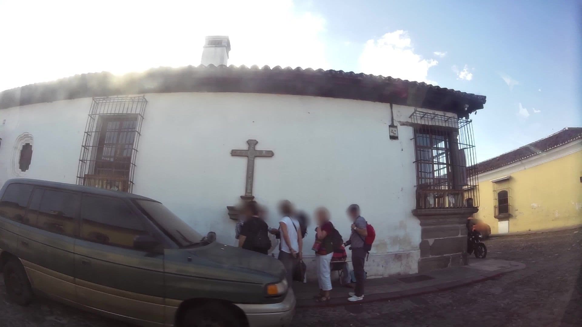 Street view near Hotel Las Farolas, Antigua Guatemala — © kaartcam (CC BY-SA · Mapillary)