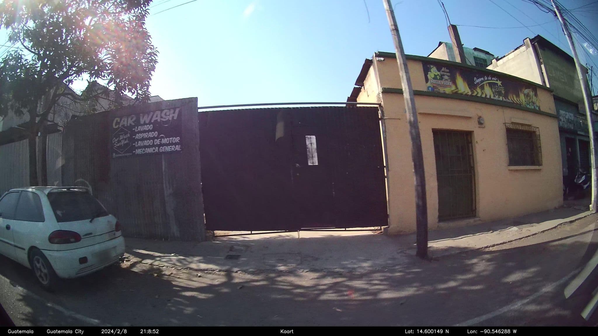 Street view near Cleopatra Suites, Guatemala City — © kaart_2 (CC BY-SA · Mapillary)