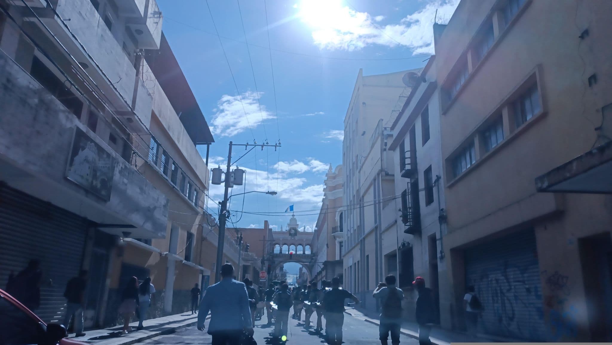 Street view near Hotel y Restaurante la Ermita, Guatemala City — © josuepillajo (CC BY-SA · Mapillary)