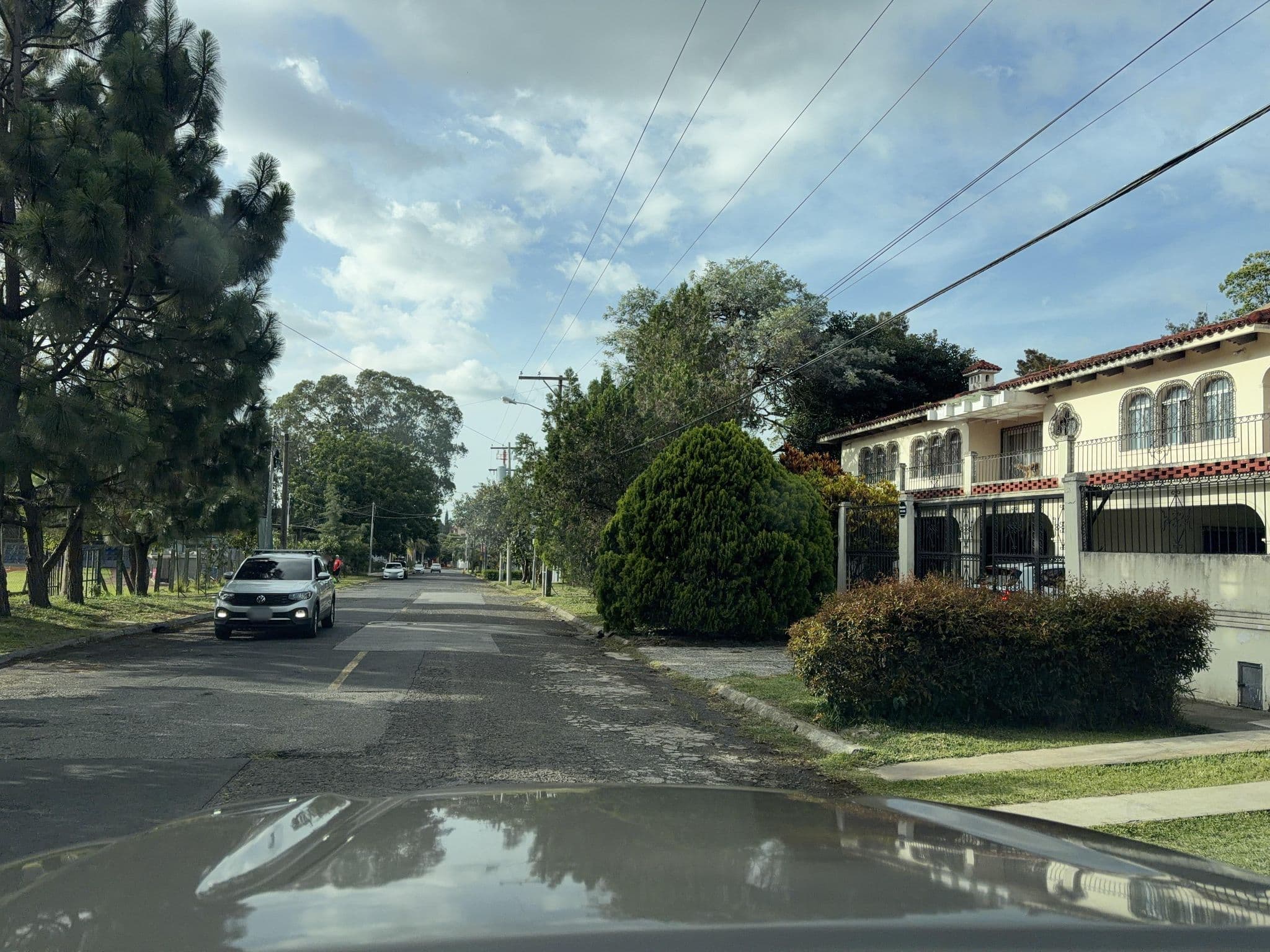 Street view near Ajbe B&B, Santa Catarina Pinula — © chduarte (CC BY-SA · Mapillary)