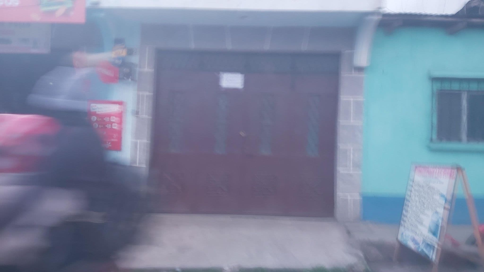 Street view near Casa Las Flores, Quetzaltenango — © seminariozona1 (CC BY-SA · Mapillary)