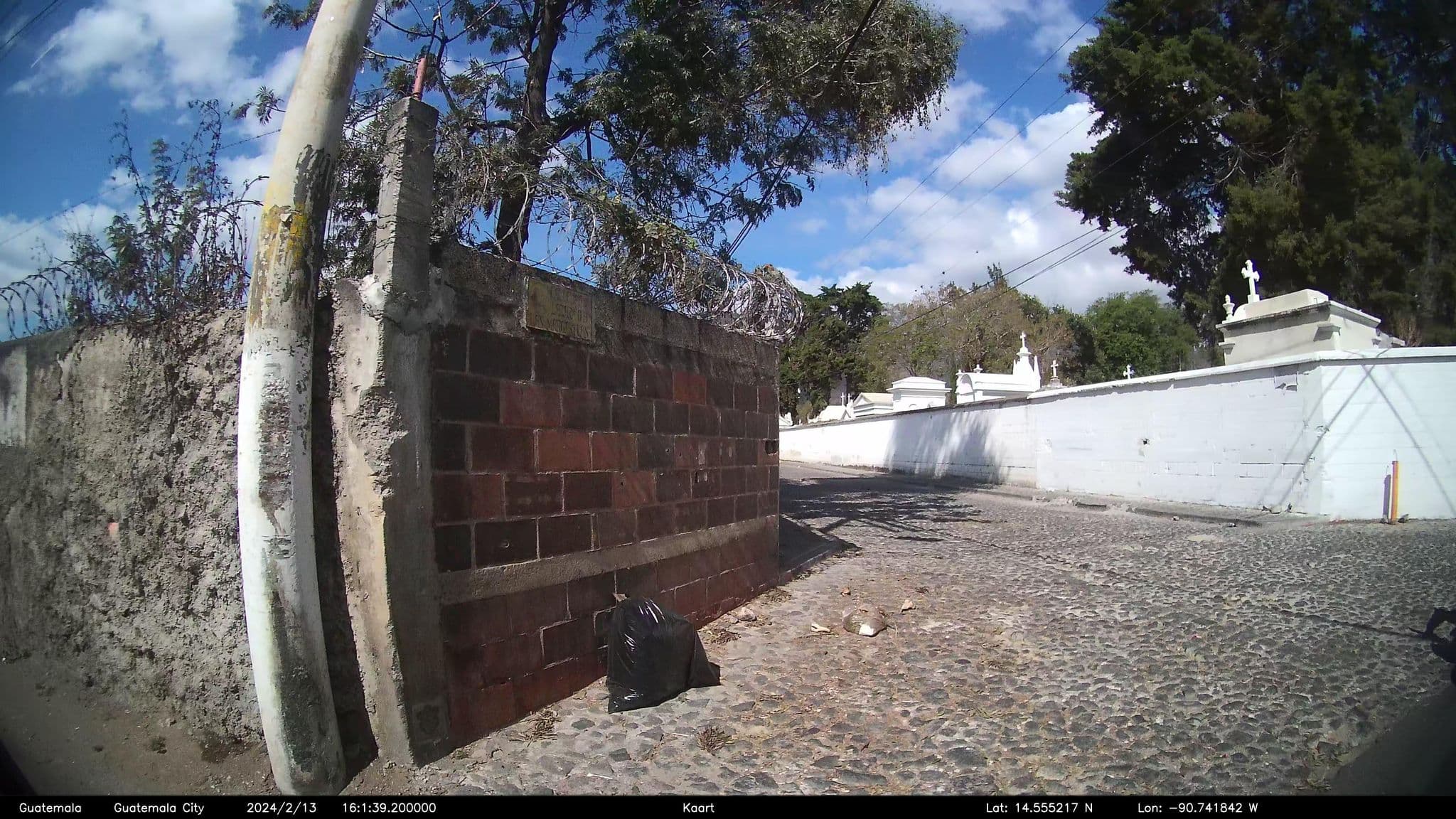 Street view near Hotel Casa San Lázaro, Antigua Guatemala — © kaart_2 (CC BY-SA · Mapillary)