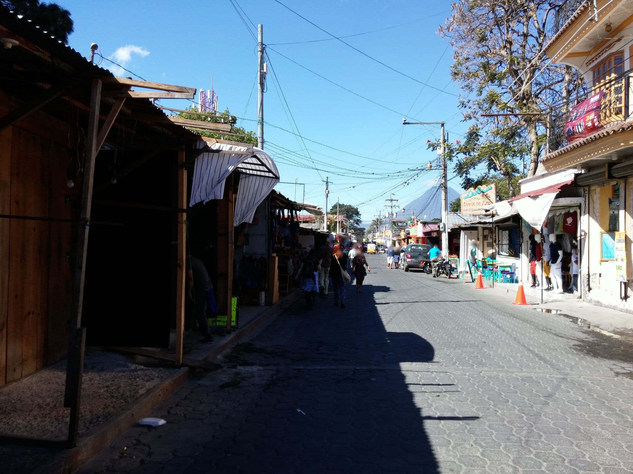 Street view near Hotel Real Santander, Panajachel — © elotrojames (CC BY-SA · Mapillary)