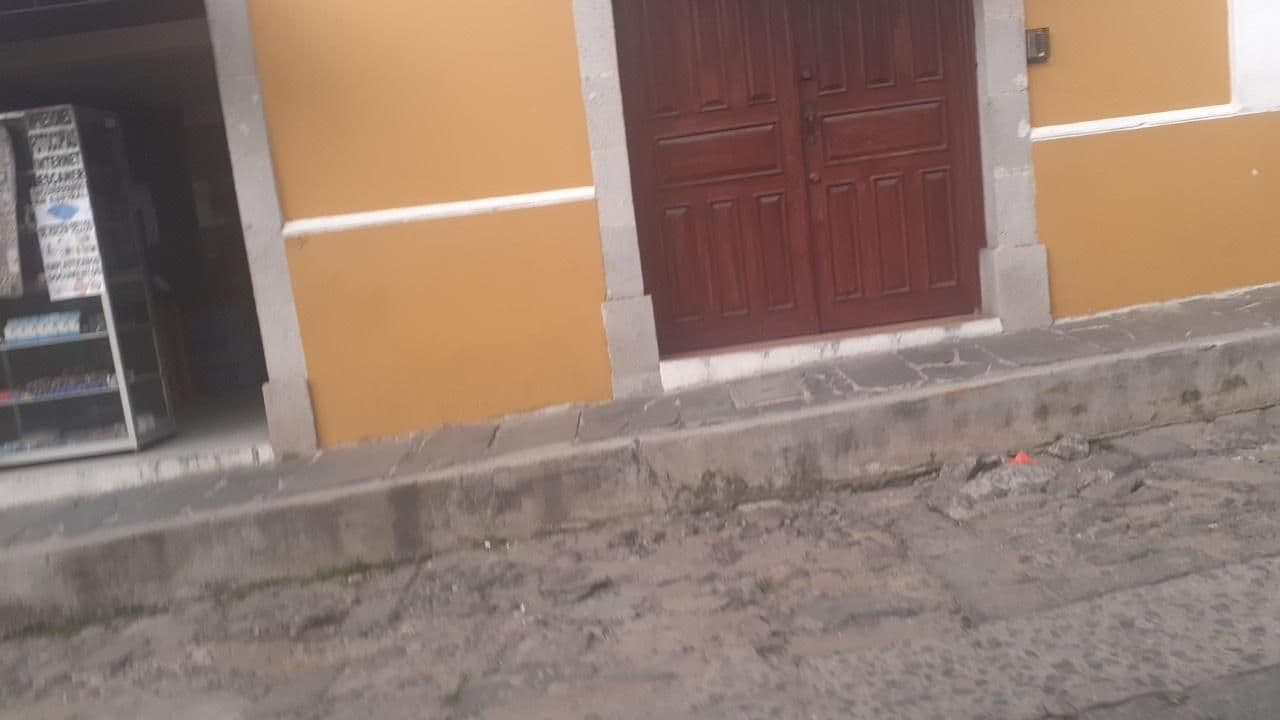 Street view near Taka House, Quetzaltenango — © julioBaten (CC BY-SA · Mapillary)